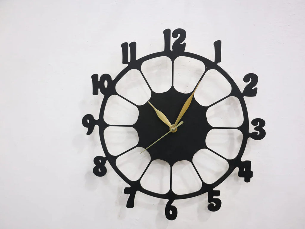 Retro Design 3D Wooden Wall Clock for Living Room Decor - Front View